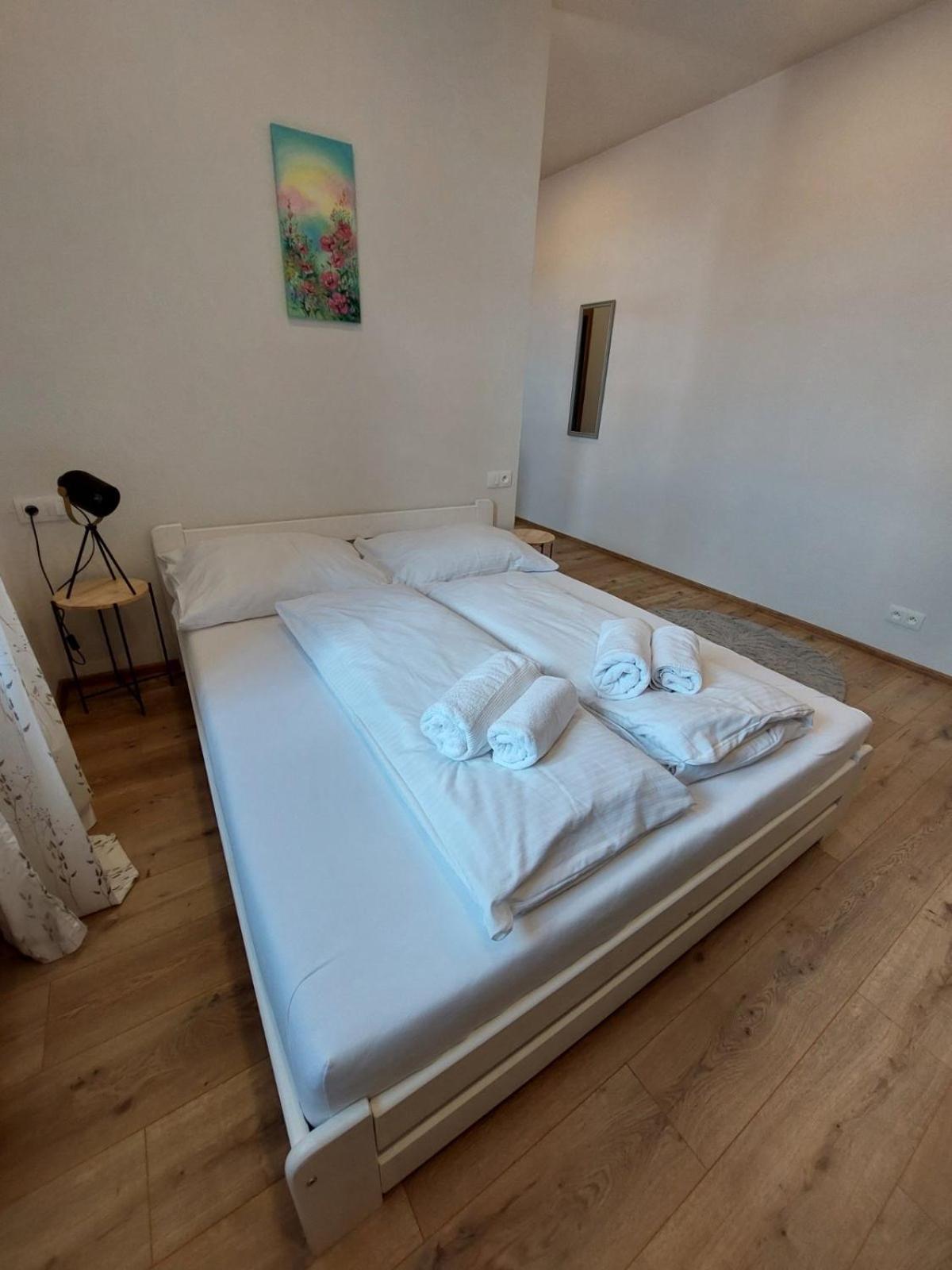 Alipoint Apartments Спишске-Подградье Экстерьер фото